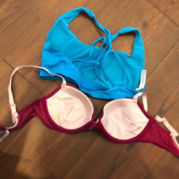 2 VS bras preowned fair condition priced LOW - Picture 4 of 9